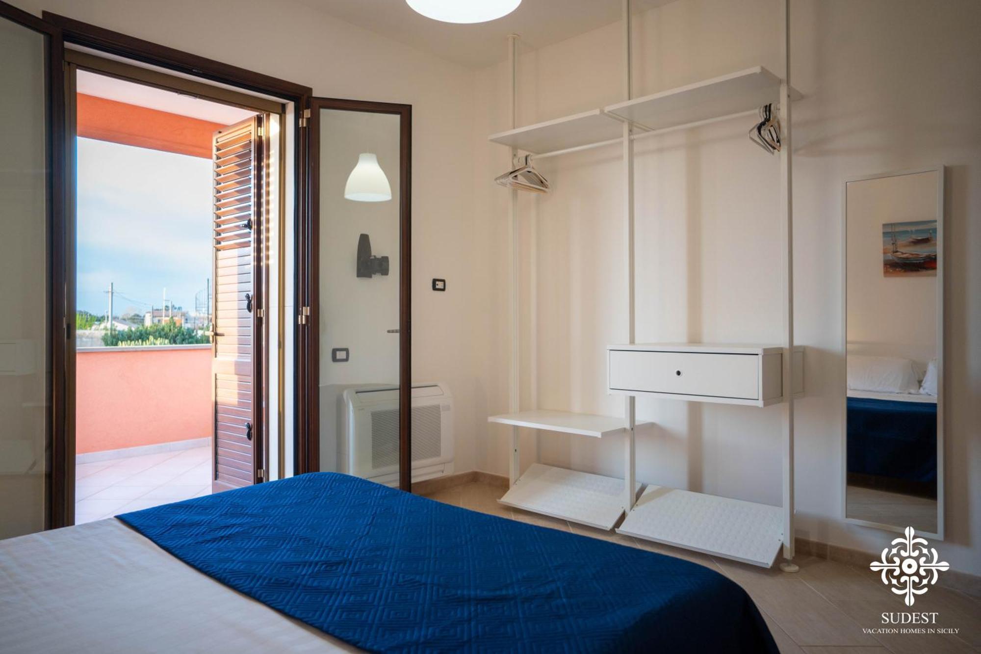 Villa Seaside - Beach Retreat With Jacuzzi Syracuse Exteriér fotografie